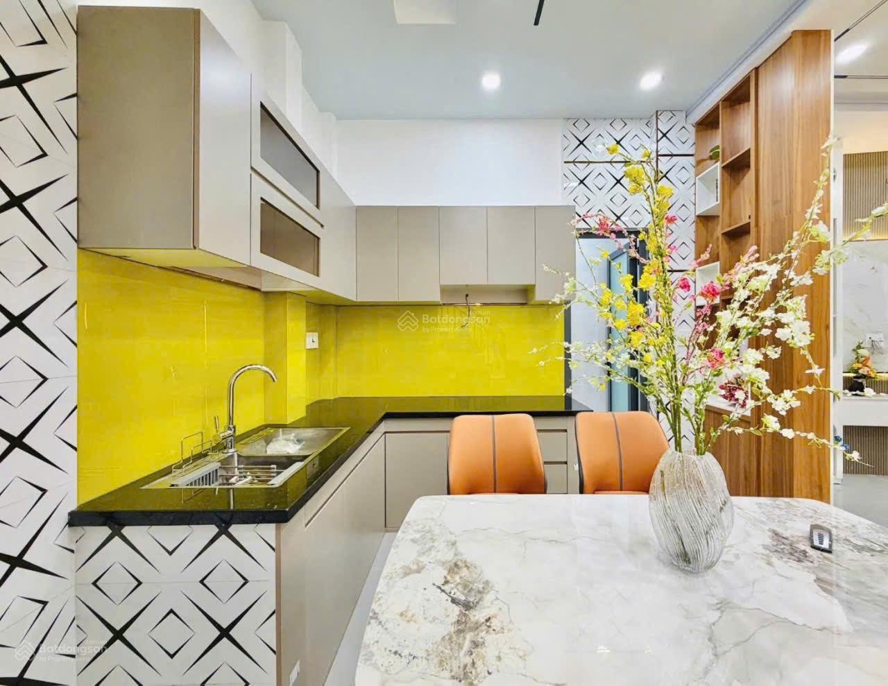 Nhà Bán Quang trung GÒ vấp mới dọn ở ngày DT:4,3 x 7,6 m CN:36 m giá chỉ nhỉnh 4,8 tỷ 2 tầng Tl !