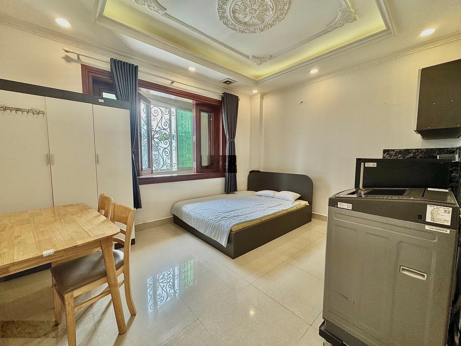 Cho thuê phòng cửa sổ ngay chợ tân định - q1