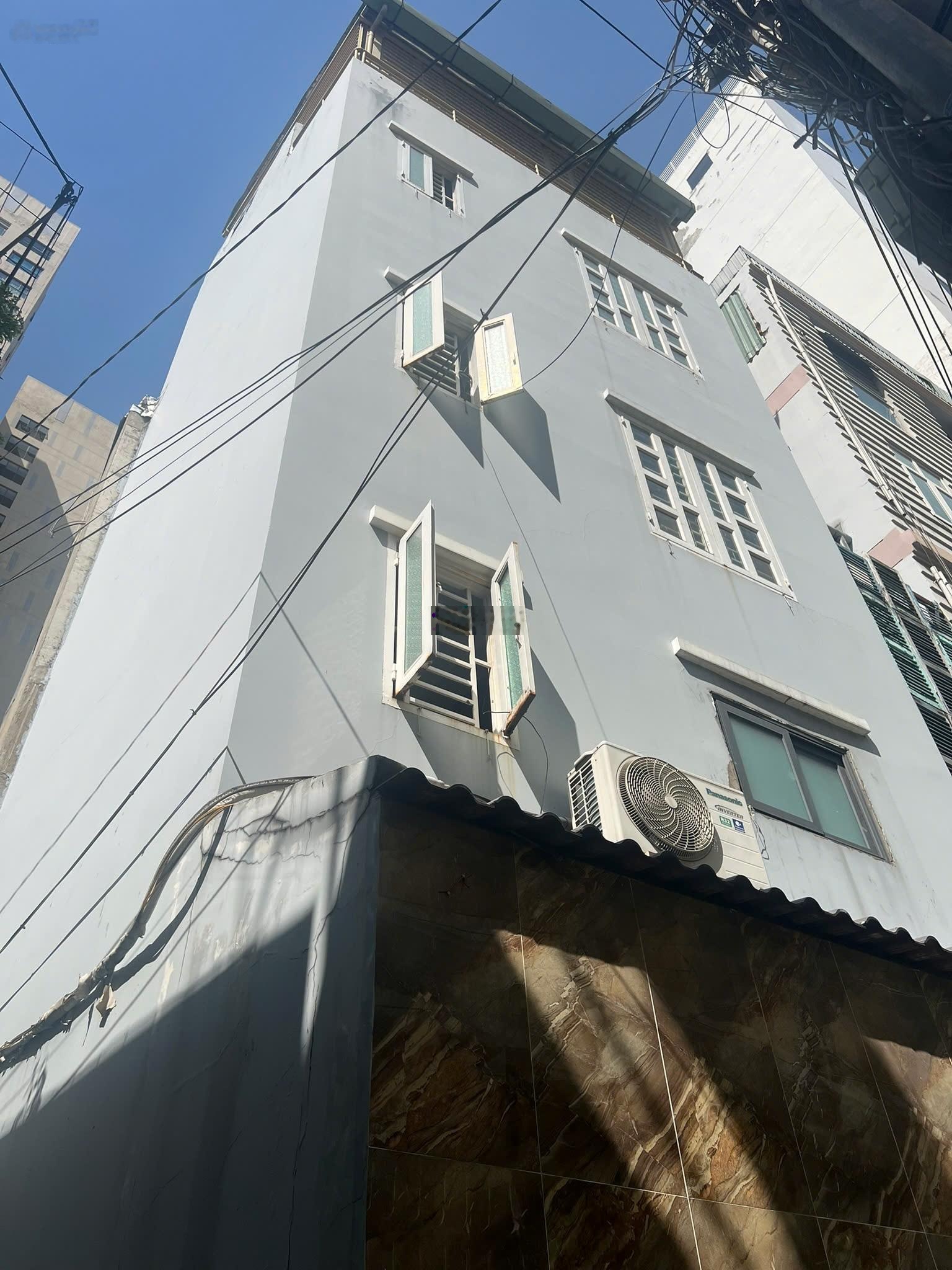 Cực phẩm sát mt hoàng văn thụ - 5 tầng ngang hơn 4m - nhỉnh 5 tỷ