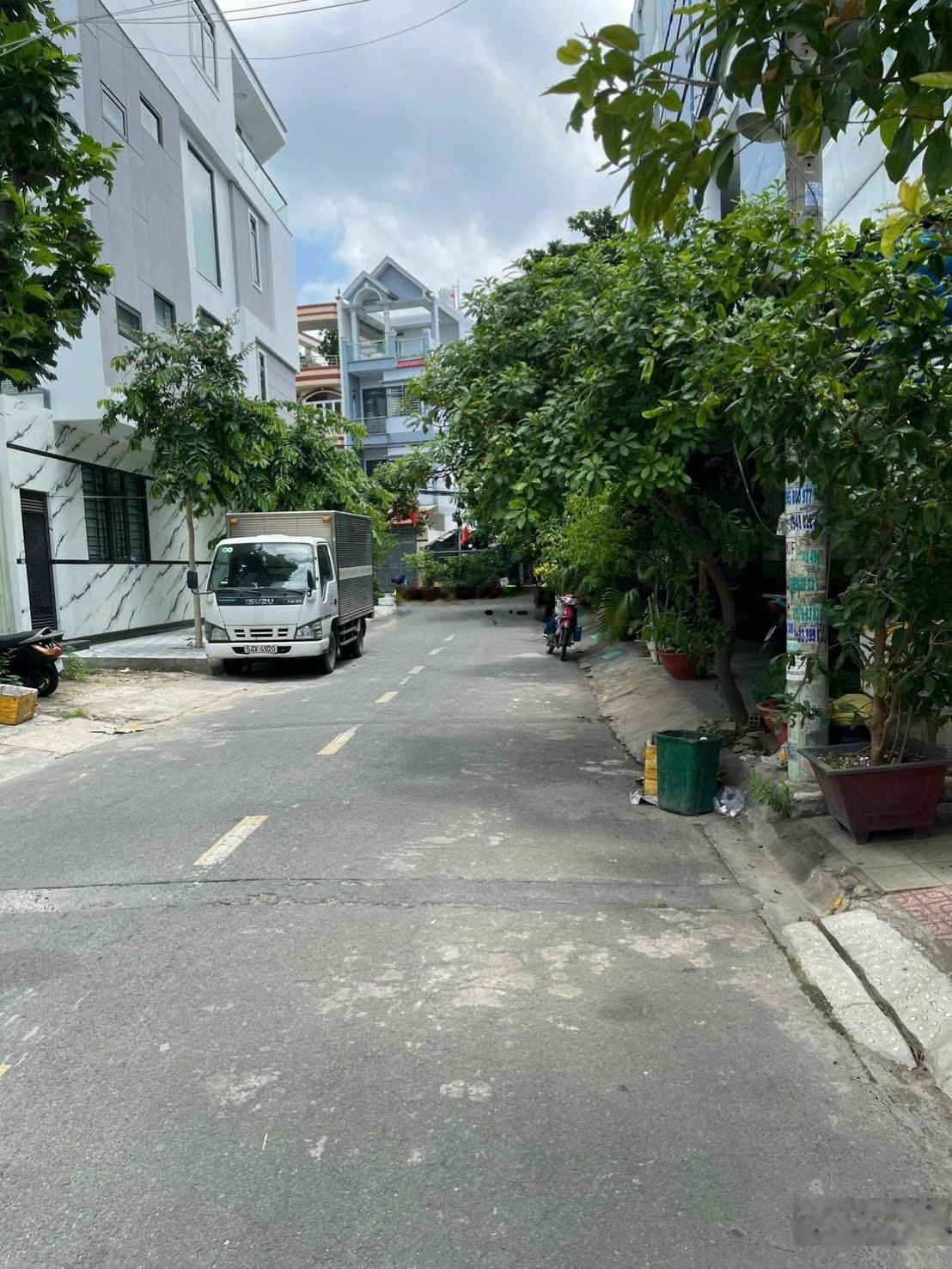 Nhà đẹp 5 tầng 4x23m Khu Tên lửa gần Aeon mall 5Pn-6Wc giá 10.8 tỷ thương lượng