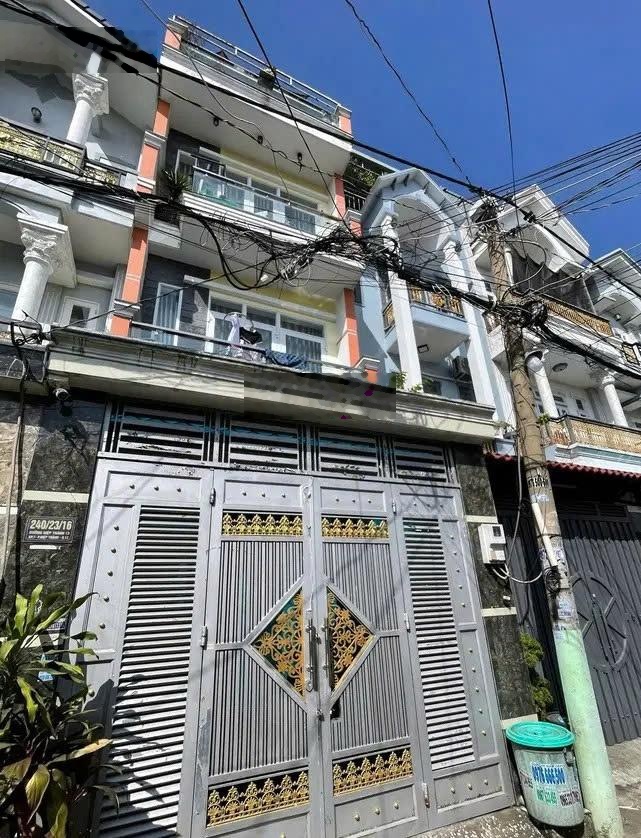 Nhà 63m2 4 Tầng có 5 tỏi x HT13 Hiệp Thành Quận 12 TP. Hồ Chí Minh.