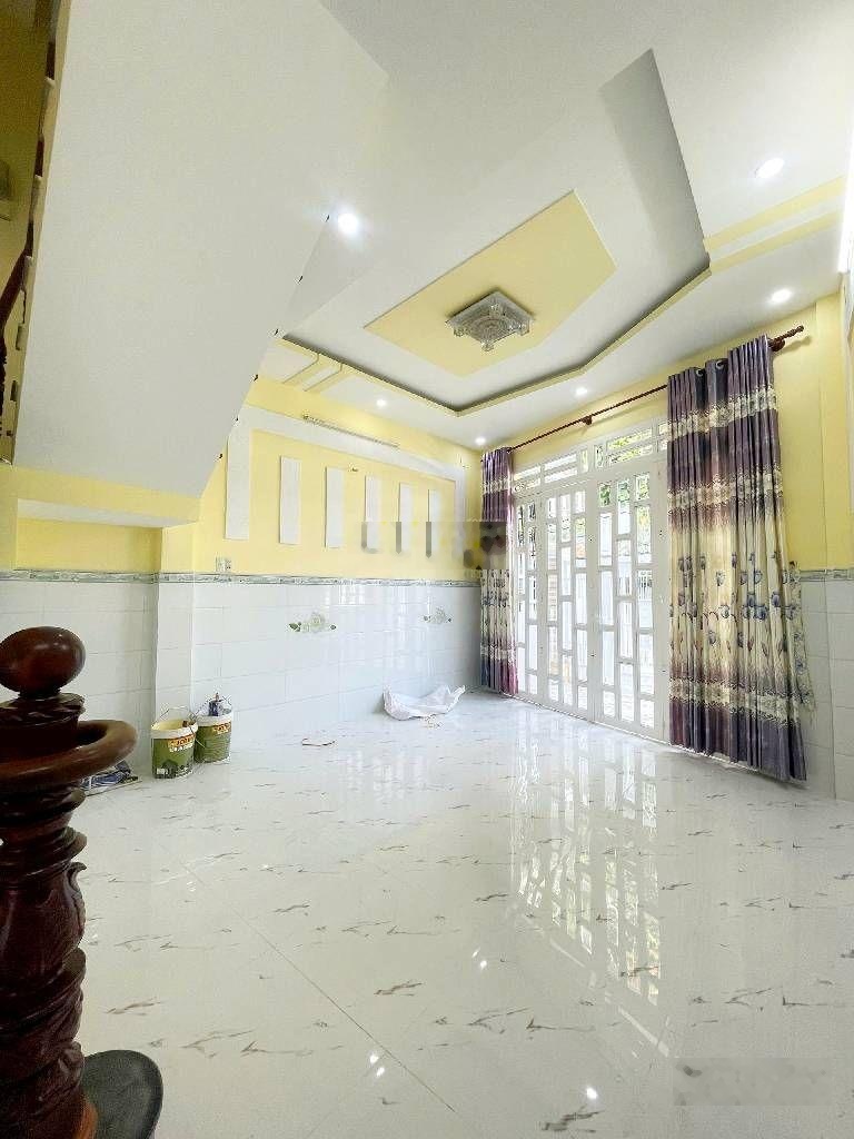 Nhà chính chủ hẻm xe hoi phú định quận 8 nhỉnh 6 tỷ