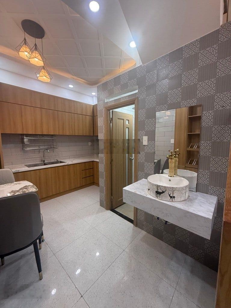 Bán nhà Phan Huy Ích P12 Gò Vấp, hẻm xe tải 8m thông, 4 tầng mới, 5PN, giá 6.7 tỷ