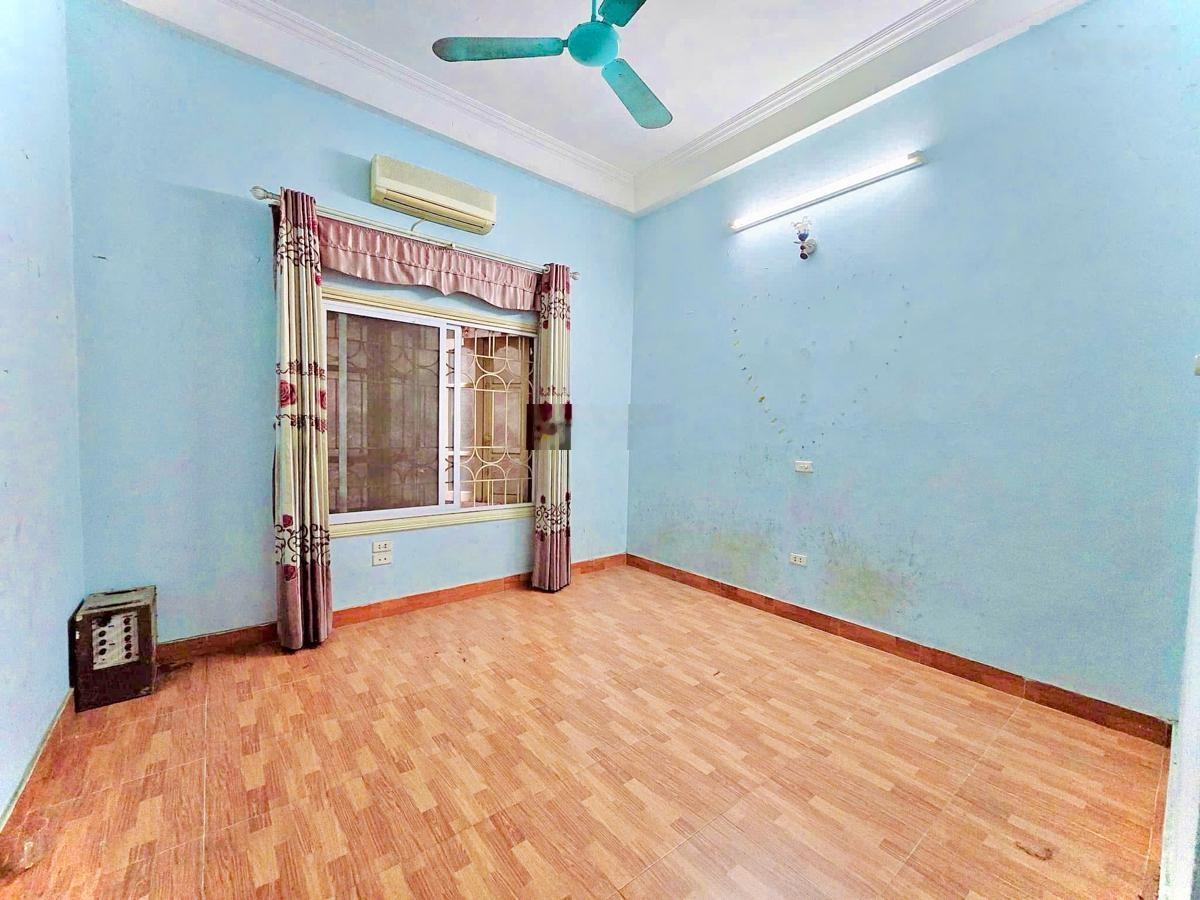 Lê trọng tấn- thanh xuân- ô tô tránh ngõ thông hai thoáng trước sau kinh doanh văn phòng .