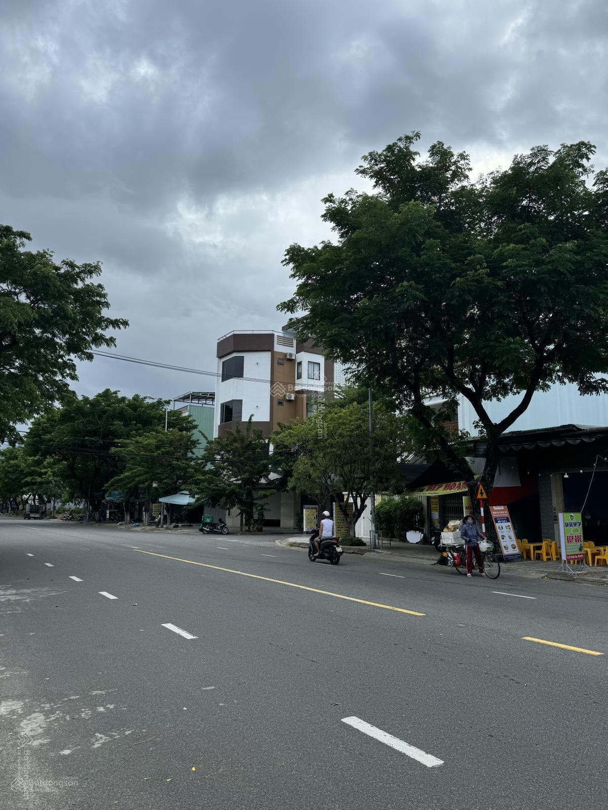 Bán đất mặt tiền 10m5 đường Phạm Huy Thông diện tích 312m + 2 MT Đg 10m5 Lý Nhật Quang Giá Tốt