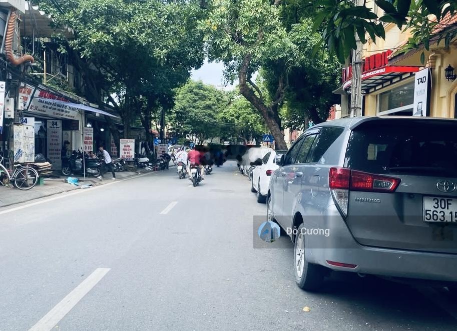 Rẻ - Cần bán gấp nhà mặt phố Cao Bá Quát - phố cổ Ba Đình, gần Hoàn Kiếm - 530m2 x 3T - MT 15,5m