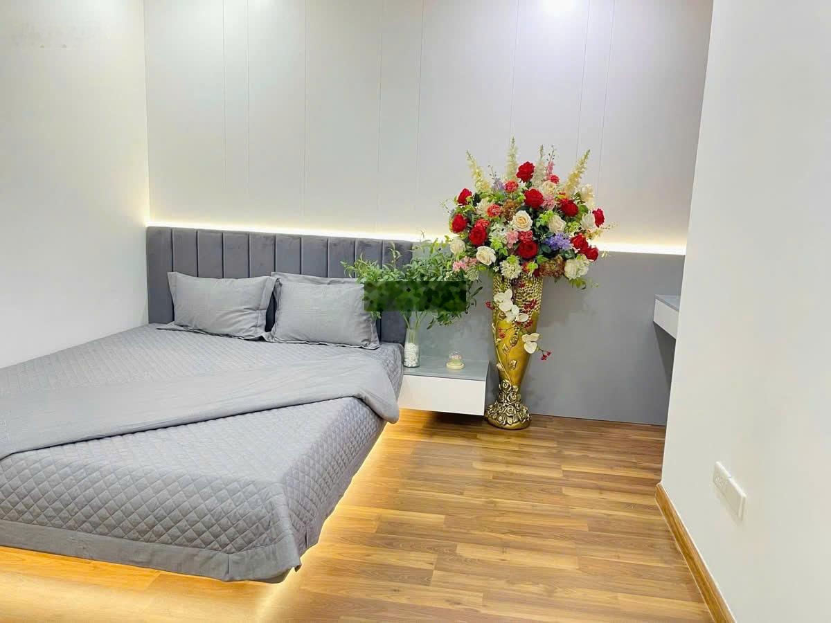 Bán căn hộ chung cư PCC1 mặt phố Triều Khúc tầng 18, 6,5 tỷ, 77m2, 2PN, 2WC, căn góc, sổ đỏ CC