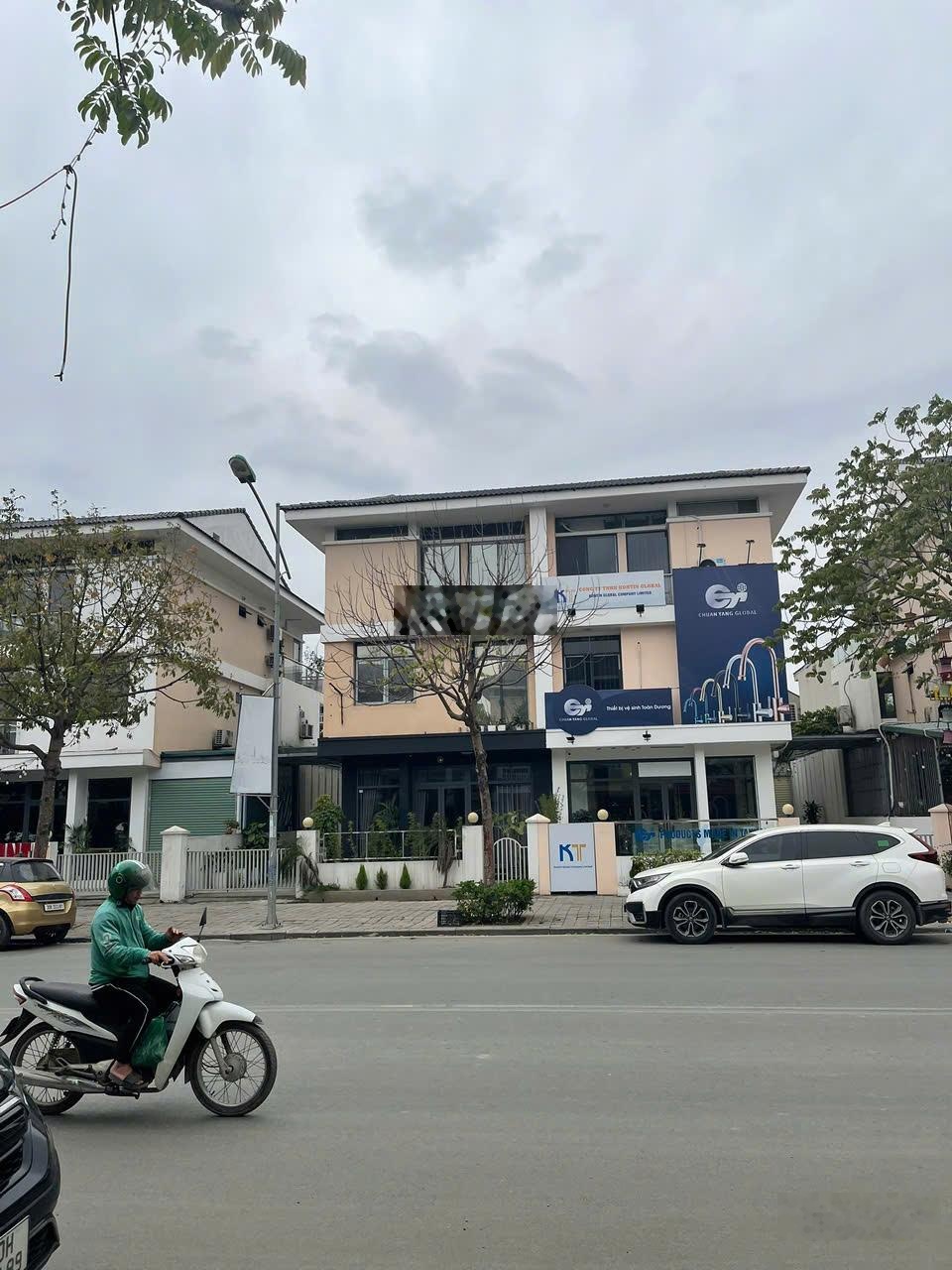 Cần chuyển nhượng căn Biệt thự 202m, An phú shop Villa - Tập đoàn Nam Cường 0989325858