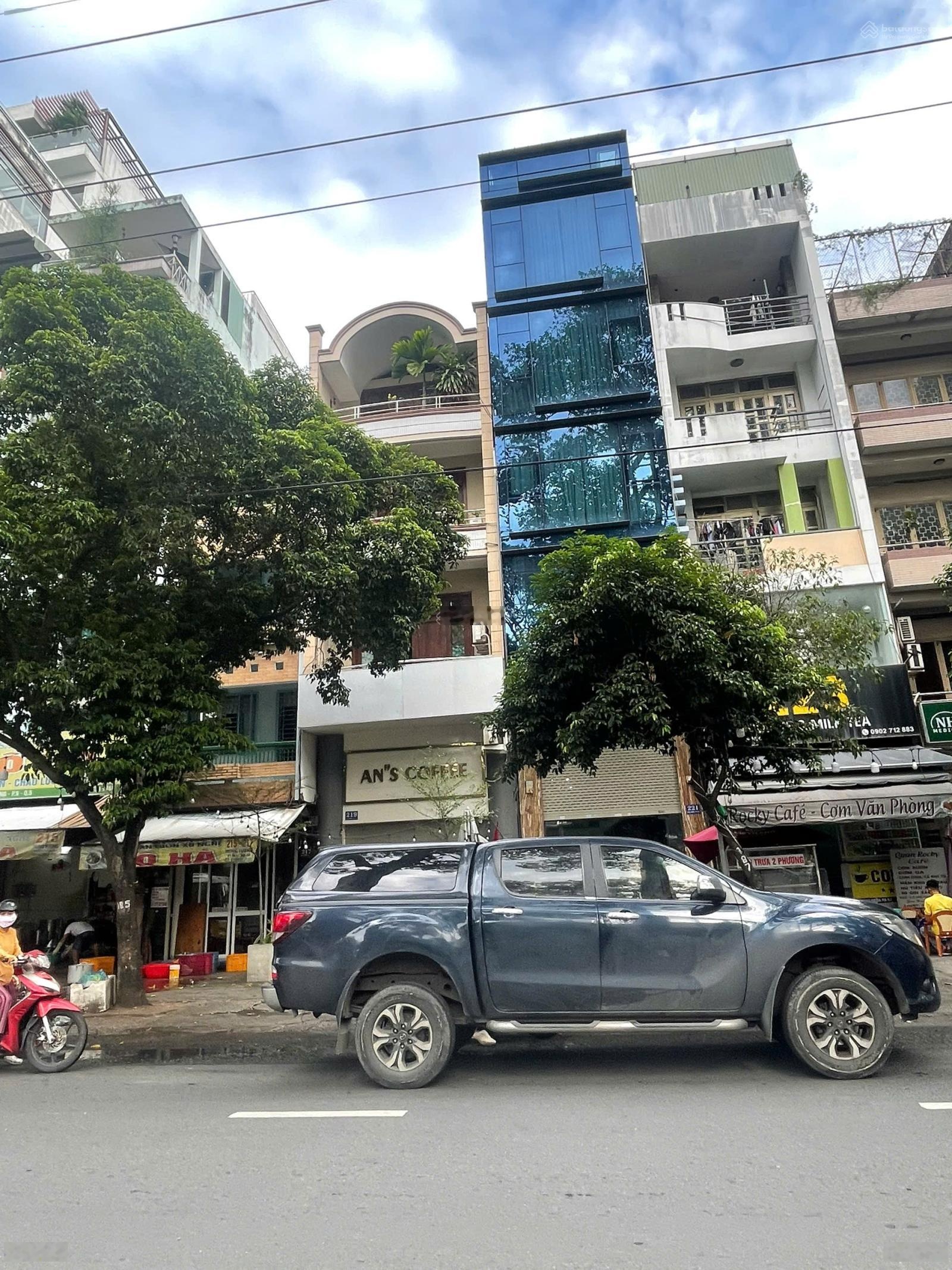 Mặt tiền Hùng Vương 4.5x16m, nhà 5 tầng vỉa hè rộng 8m gần An Đông Plaza, vị trí đẹp giá 22 tỷ TL