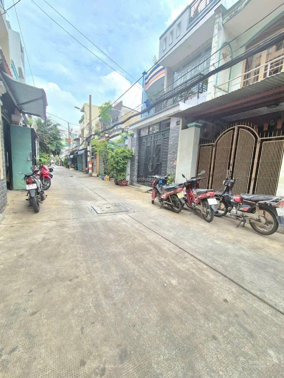 Lâm Văn Bền Q7, nhà ngang khủng 5m x 18m, hẻm xe hơi, ngay khu Cư Xá Ngân Hàng, chỉ nhỉnh 6 tỷ