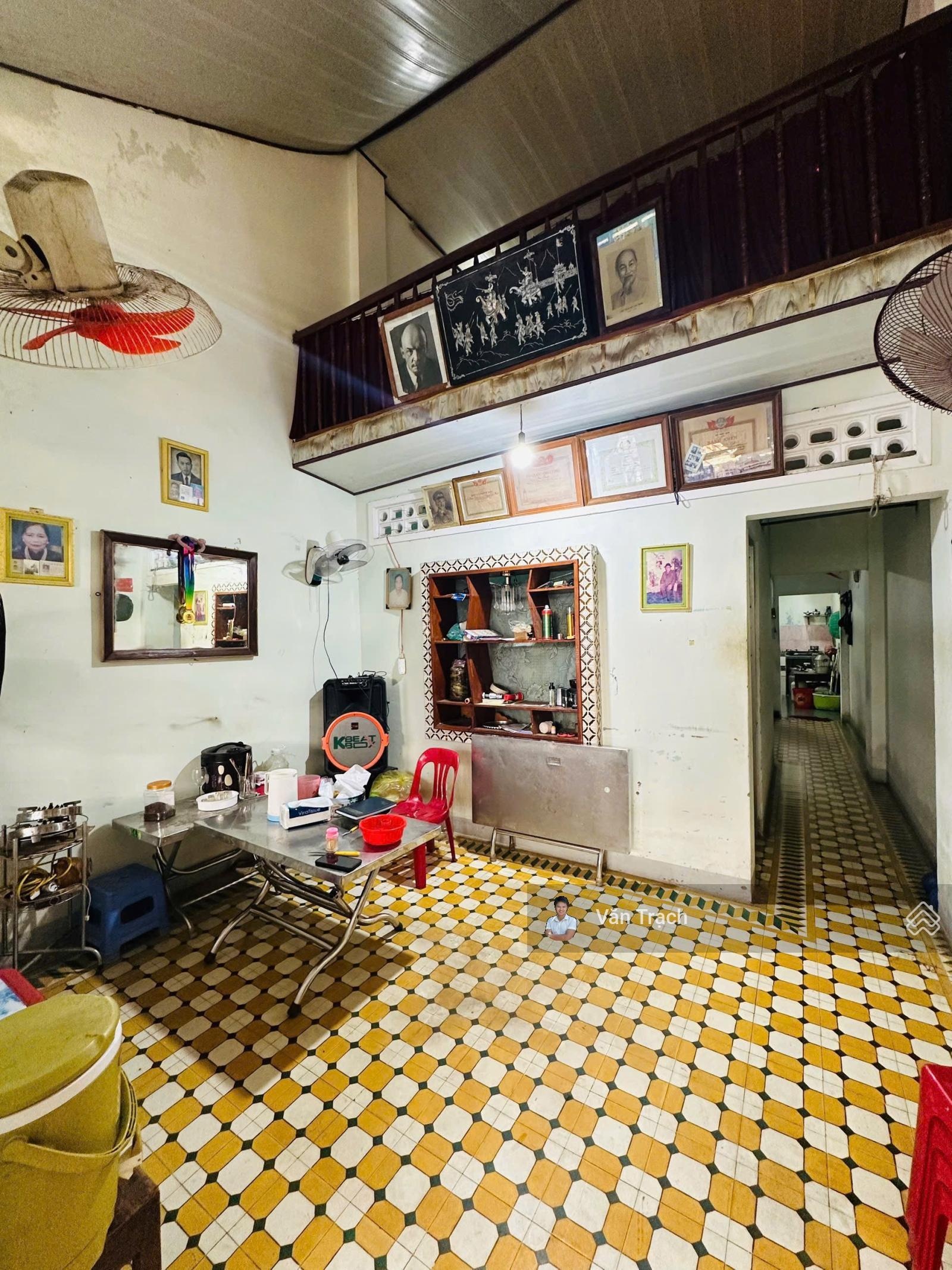 Chính chủ gửi bán nhà. Hẻm 6m Dã Tượng Phước Long Nha Trang cách biển 700m hướng Đông Bắc