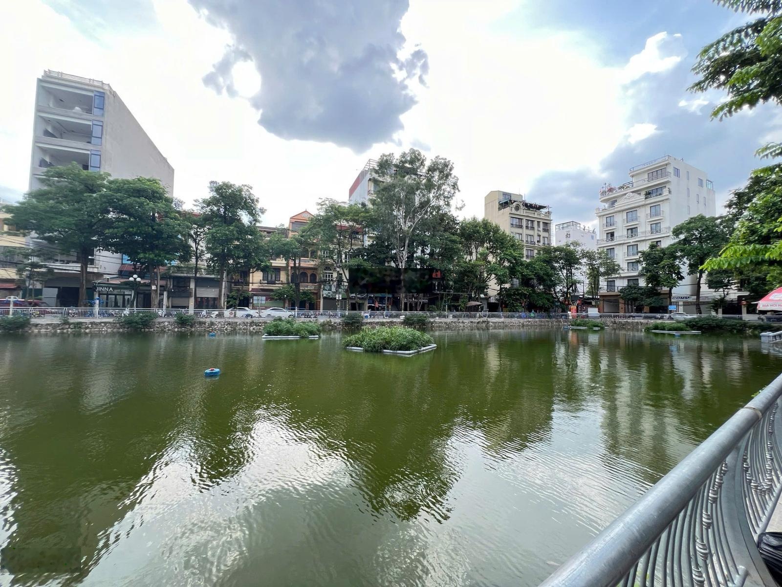 Bán nhà mặt Hồ Trung Kính, Trần Duy Hưng hơn 30 tỷ 90 m2 xây 5 tầng ngõ rộng ô tô vào tiện KD