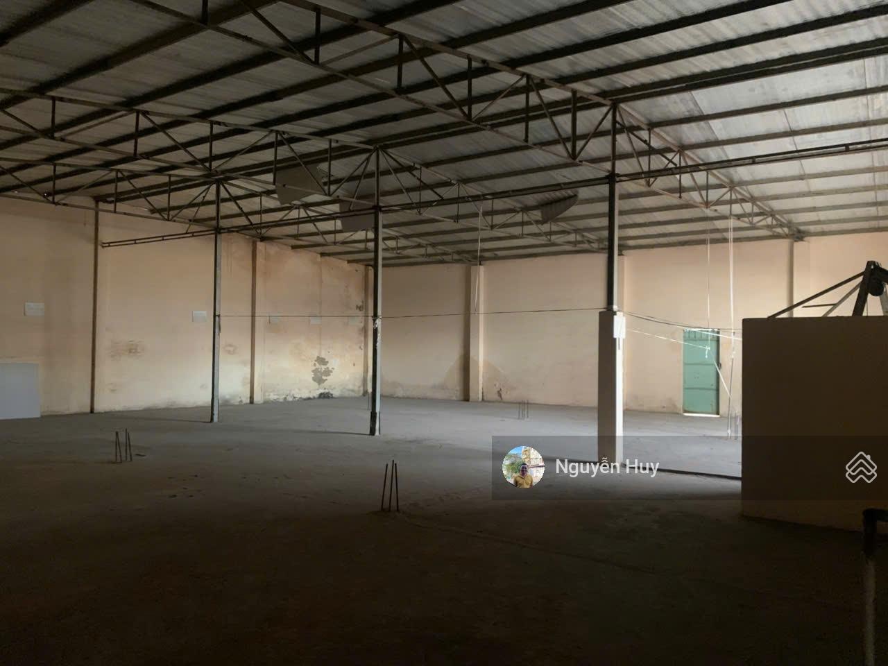 Cho thuê kho xưởng Hương Lộ 3, Bình Tân tổng diện tích sử dụng 2350m2 chỉ 130 triệu/tháng