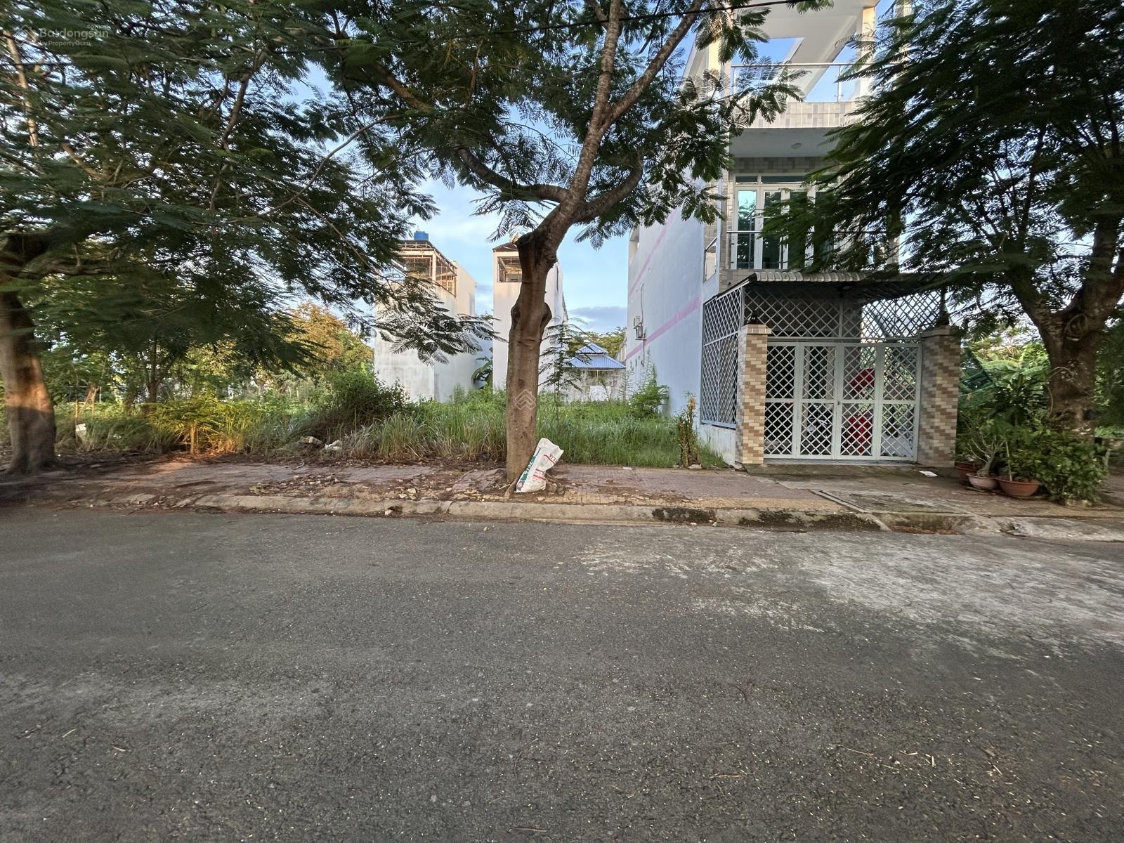 Bán đất thổ mặt tiền đường Số 10 khu dân cư Lợi Bình Nhơn, TP Tân An, DT: 4 x 20m (80m2)