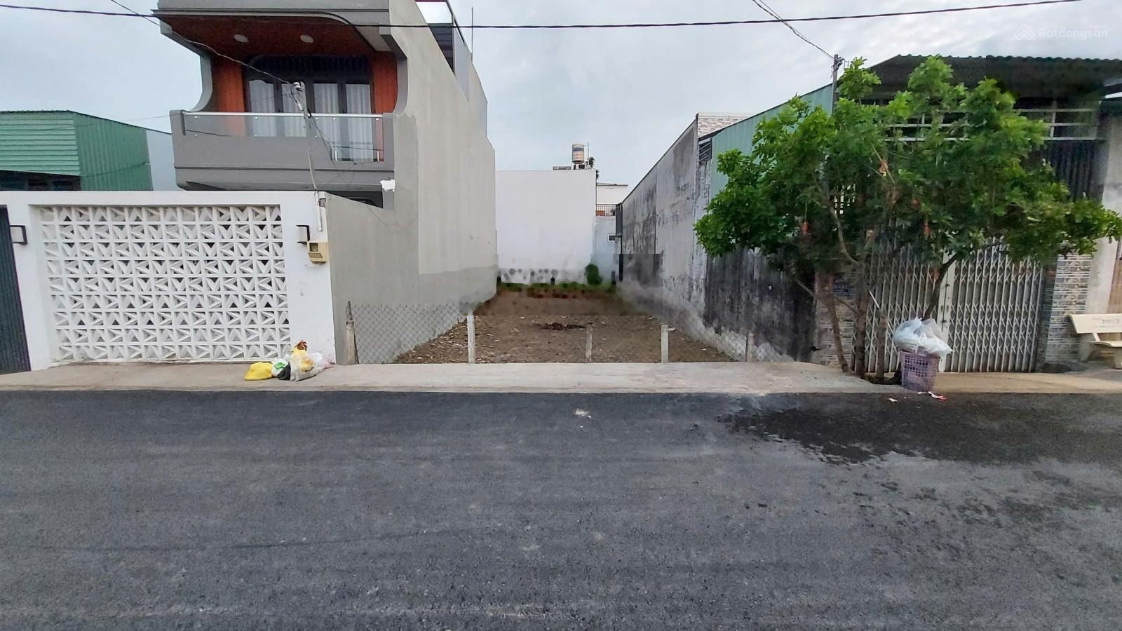 Bán 132m2 đất mặt tiền hẻm chính Lê Văn Lương