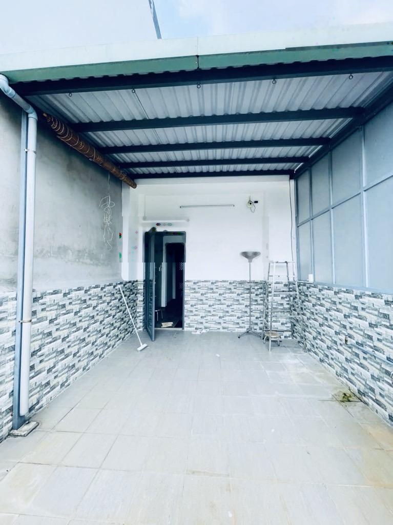 Nhà 3 tầng st trước - sân rộng- 3 pn- hẻm an ninh- gần mt huỳnh tấn phát- nam long- hoàng quốc việt