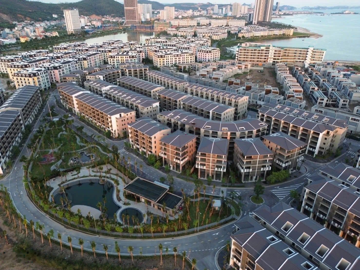 Chỉ từ 12 tỷ sở hữu siêu phẩm biệt thự liền kề horizon sát vịnh hạ long. nhận nhà ở ngay!!