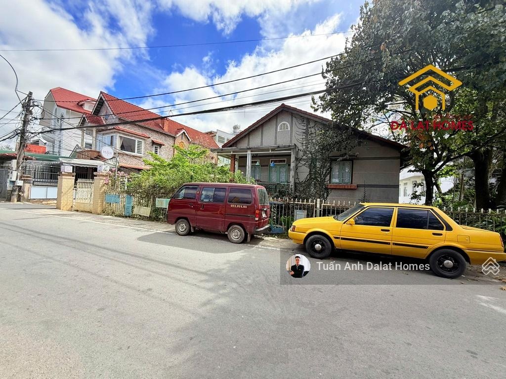 Bán đất 2 mặt tiền Yersin trung tâm Đà Lạt 300m² mặt tiền rộng 23,02m full thổ hiếm có