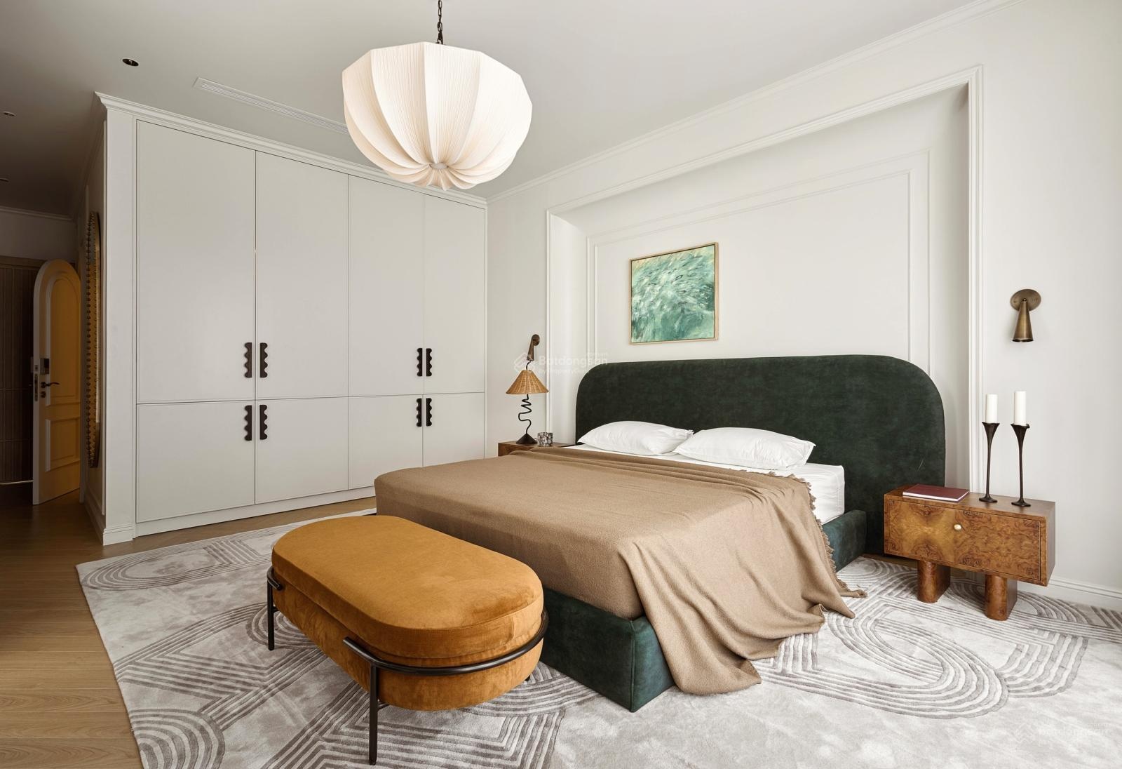 Siêu rẻ căn hộ 2PN + 2WC DT 72m2 tầng trung view siêu đẹp giá 3.8 tỷ. Liên hệ: 0335860572