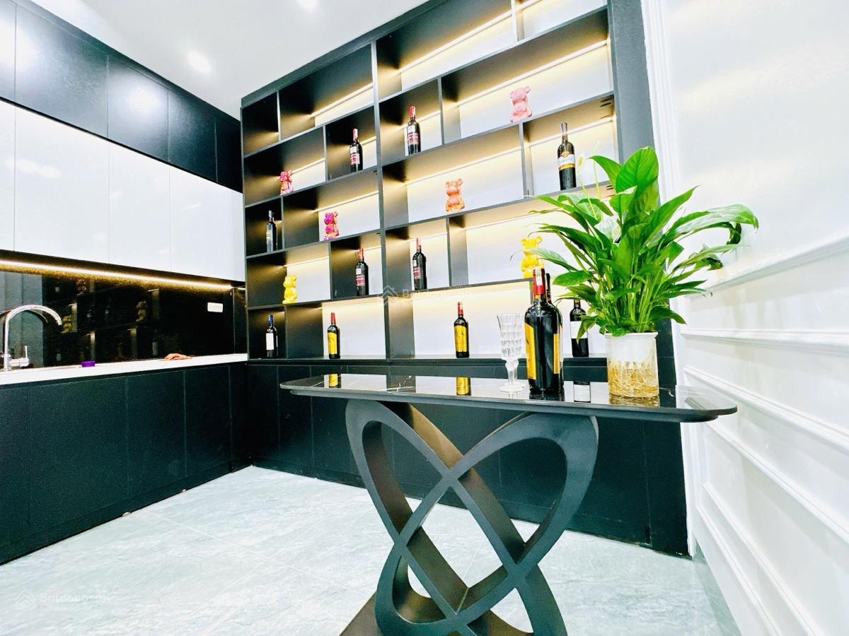 Siêu hiếm trần duy hưng. ngõ thông kd vp. 50m2* 6t thang máy nhập khẩu. sát phố. chỉ nhỉnh 16 tỷ