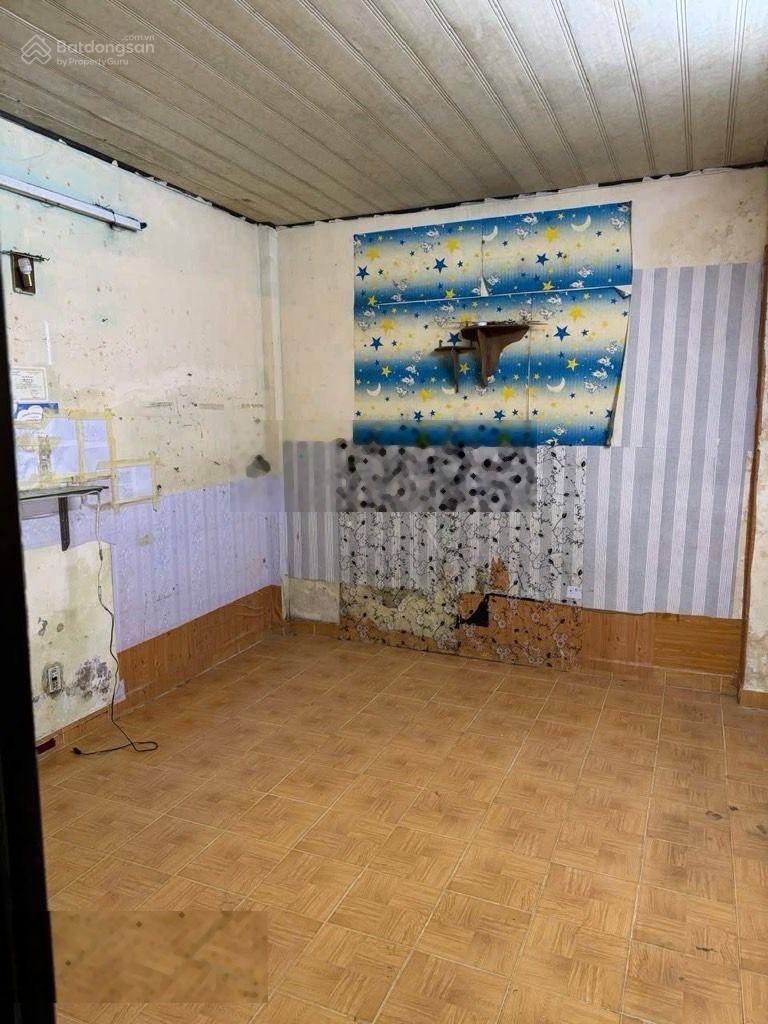 Tân Bình 2 tầng 6,4 tỷ 48m2 vuông vức. Ngay CMT8, Trường Sa, Hoàng Sa, Hoàng Văn Thụ, Bảy Hiền