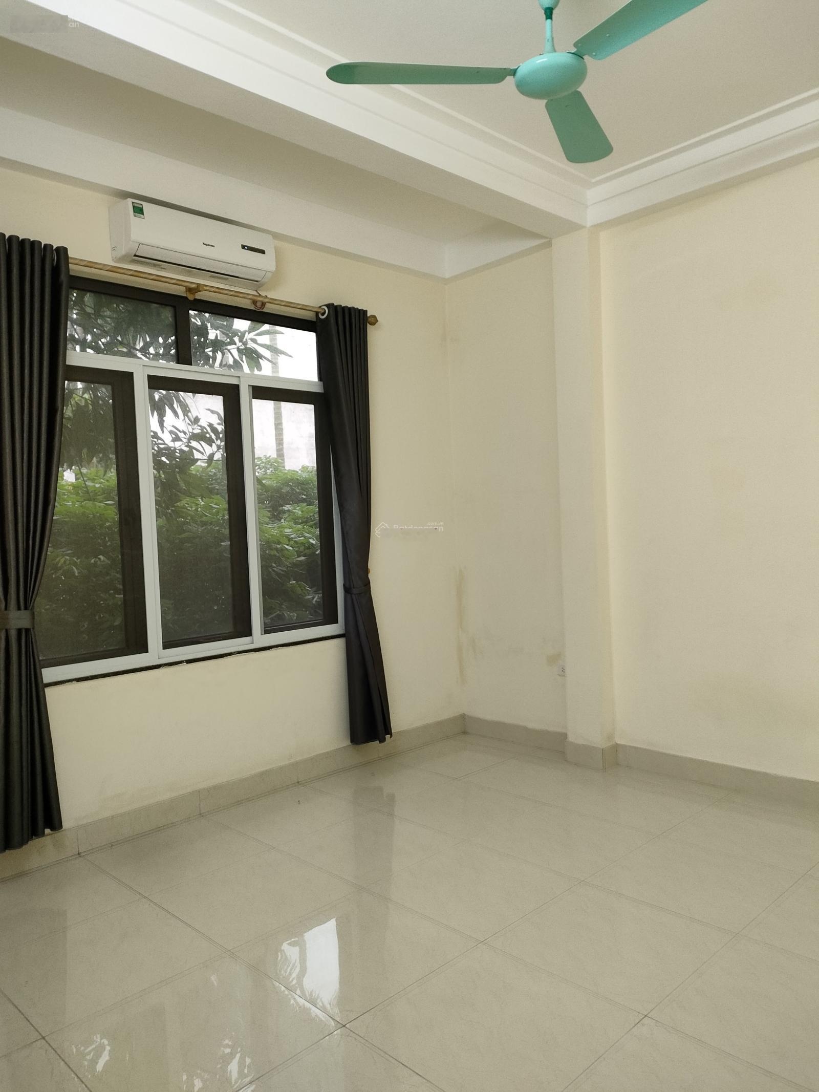 Cho thuê lâu dài nhà riêng tại Ngọc Thụy-Long Biên, 7 triệu, 30 m2, đẹp, nhiều tiện ích hot