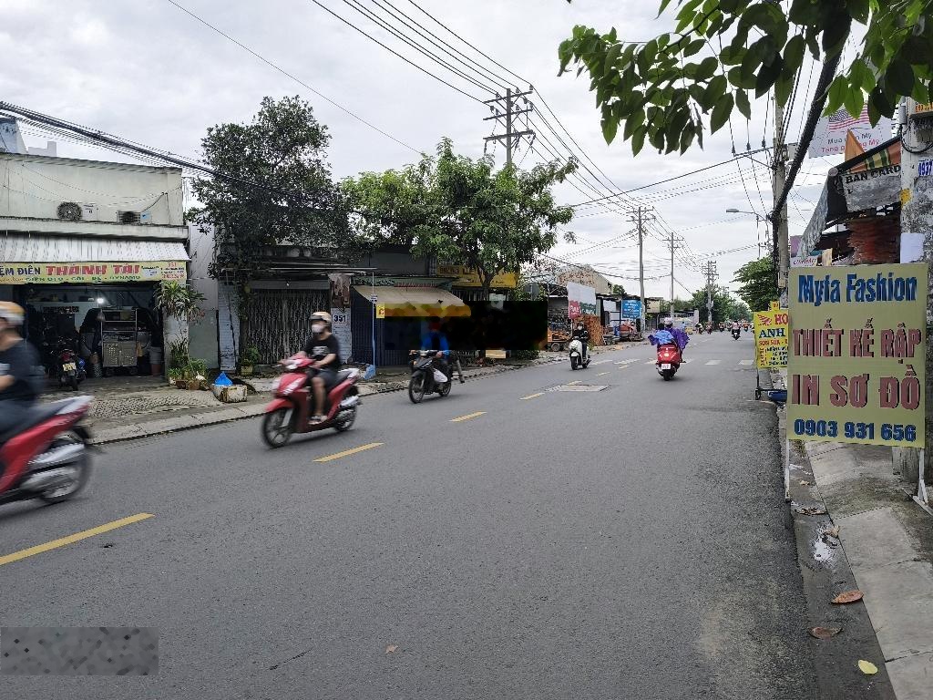 2 mặt tiền 114m2 kinh doanh sầm uất - diện tích khủng - 2 mặt tiền trước sau - thuận tiện xây mới