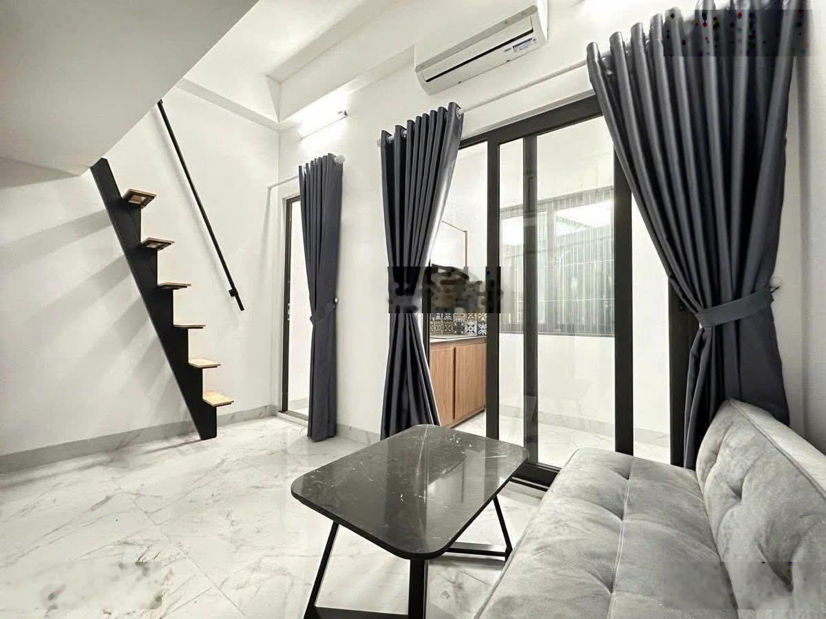 Bán CHDV phố Bạch Mai 2 thoáng 15P đủ PCCC 1 tỷ/năm ngõ thông ô tô đỗ 50m2x6T thang máy giá hơn 10