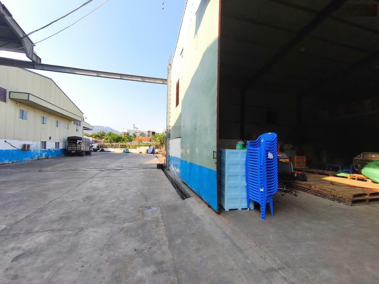 Cho thuê kho đường 23/10 trung tâm Nha Trang giá rẻ