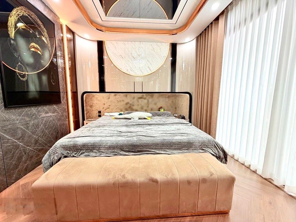 Siêu phẩm lô góc thang máy tặng nội thất tiền tỷ. Trung tâm phố Lò Đúc giáp phố cổ 50mx8tầng - 26tỷ