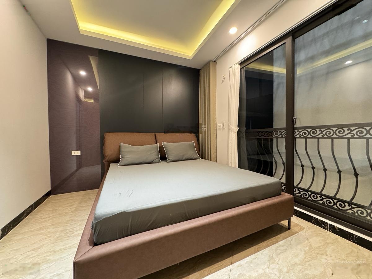 Nhà đẹp ngõ thông sát phố, trước nhà thoáng sáng full NT, ngõ ba bác tránh. 35m2 5T MT 6m 7,9tỷ