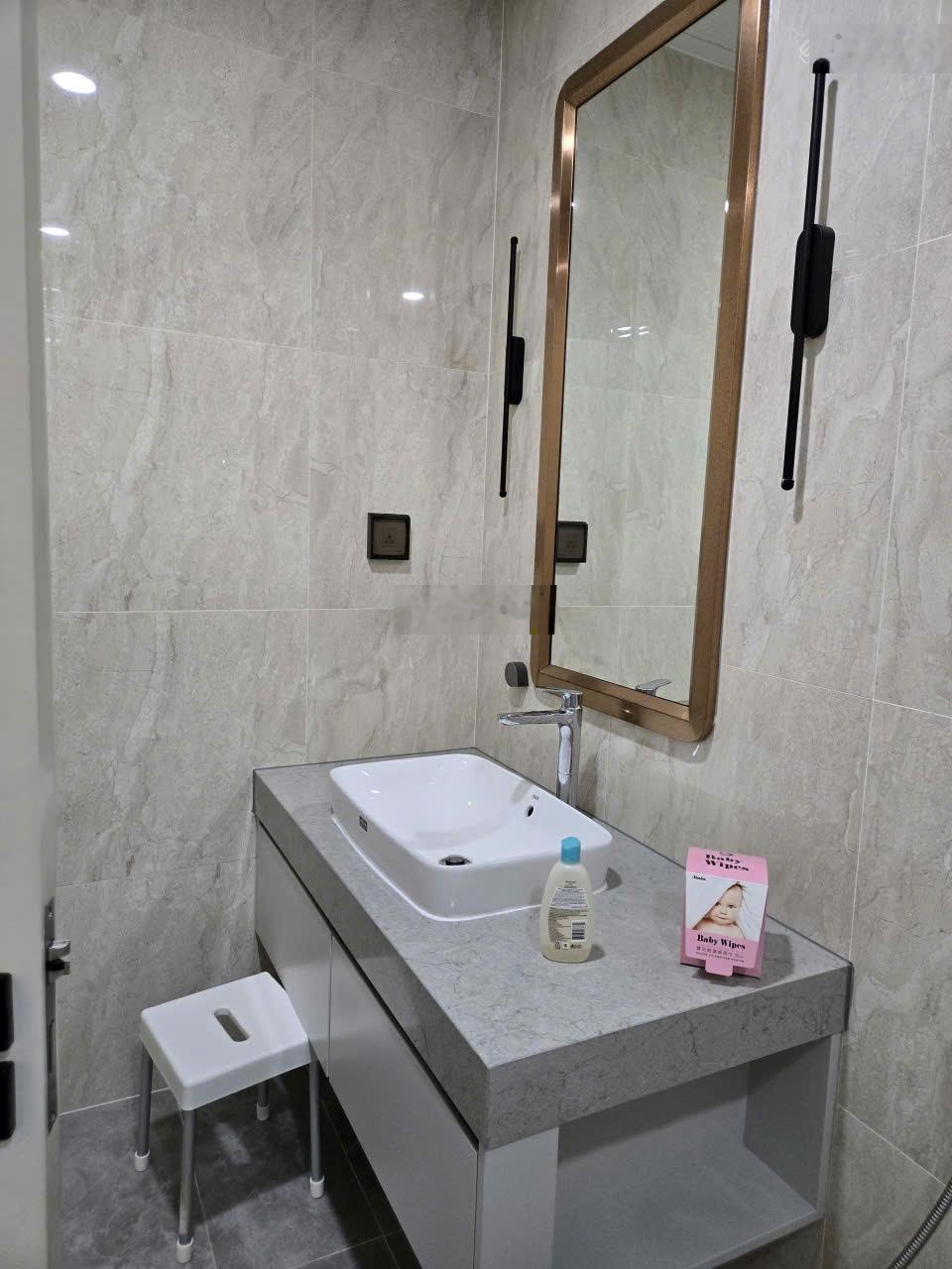 Cho thuê Penthouse Sora Gardens 2, 2PN, 1 phòng sách, 2WC, giá thuê 48tr VND/tháng (gồm PQL)