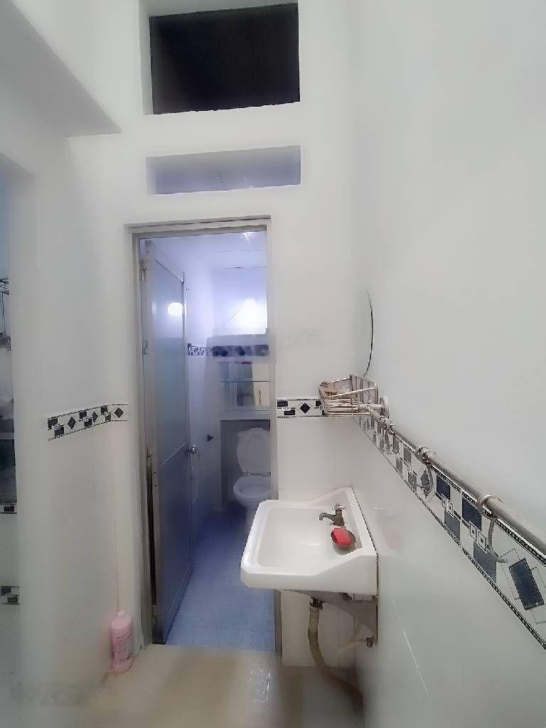 Nhà chính chủ hẻm xe hoi phú định quận 8 nhỉnh 4 tỷ