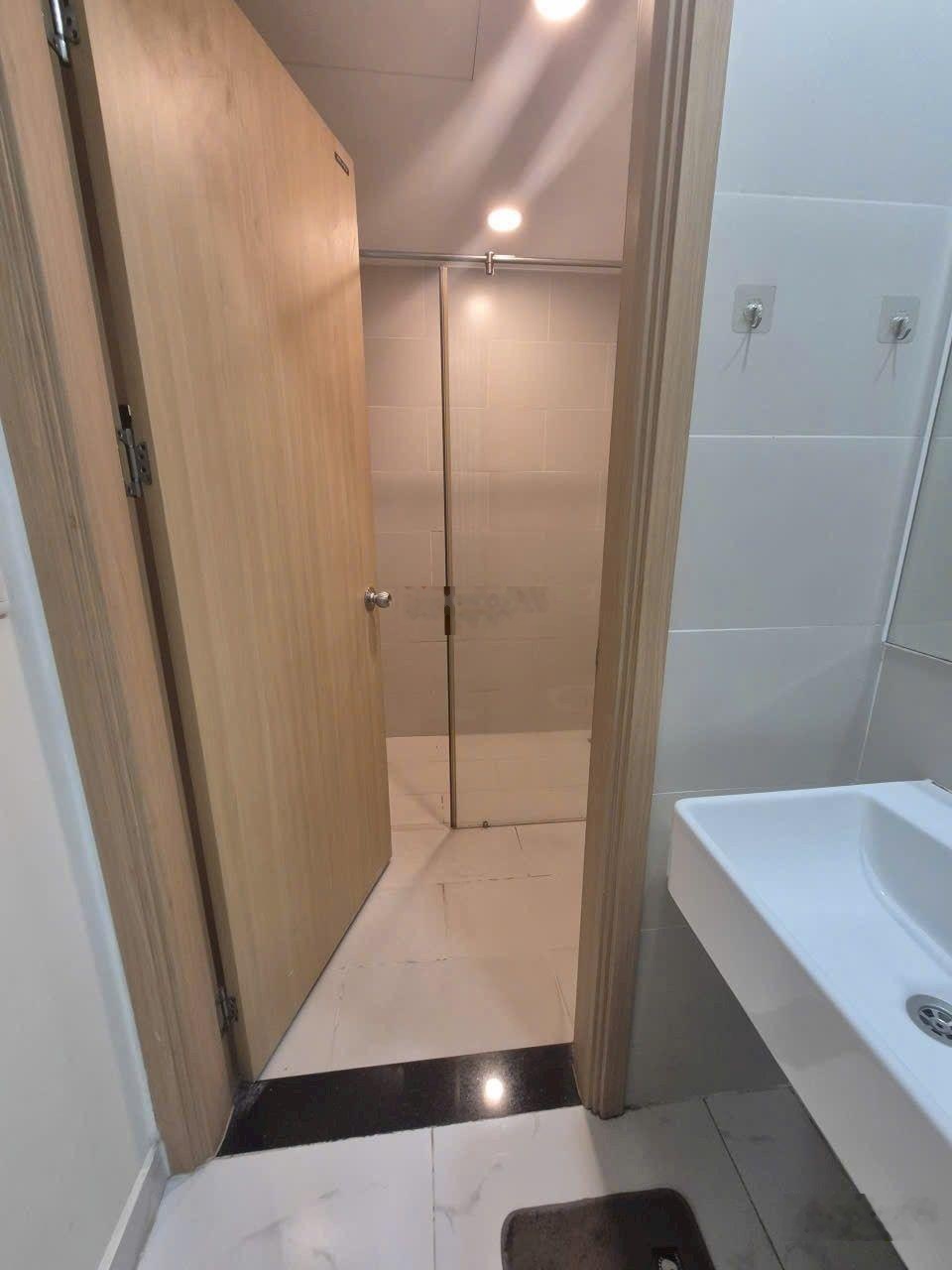 Cho thuê căn 2PN 58m2, NTCB giá 10tr An Gia Skyline quận 7