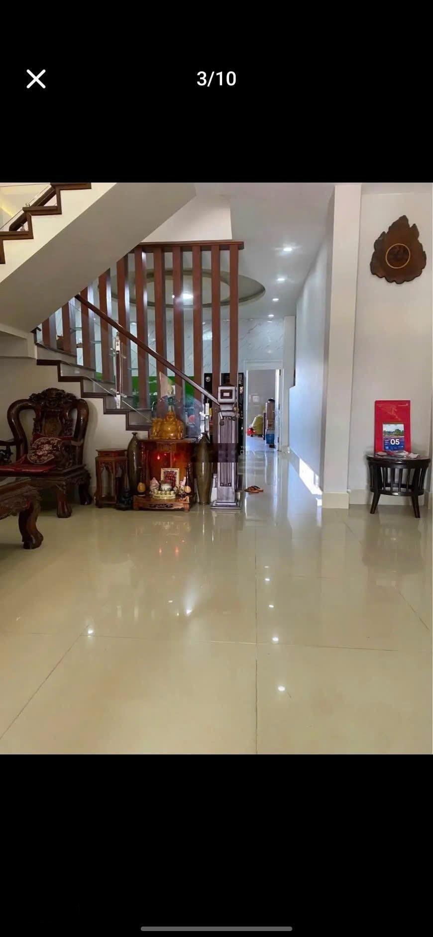 Ngộp Bán Nhà mặt phố tại Đường Mê Linh, Phường 9, Đà Lạt Ngay Học Viện Lục Quân, 8,5 tỷ, 110m2