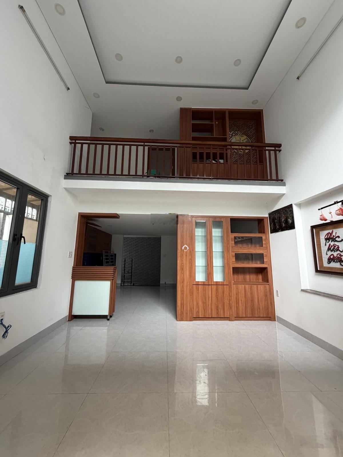 Nhà 4tầng 3PN Lô góc 2 mặt tiền đường nhựa 6m oto đậu đổ đường Bùi Tá Hán, Nam Việt Á chỉ 7.4tỷ