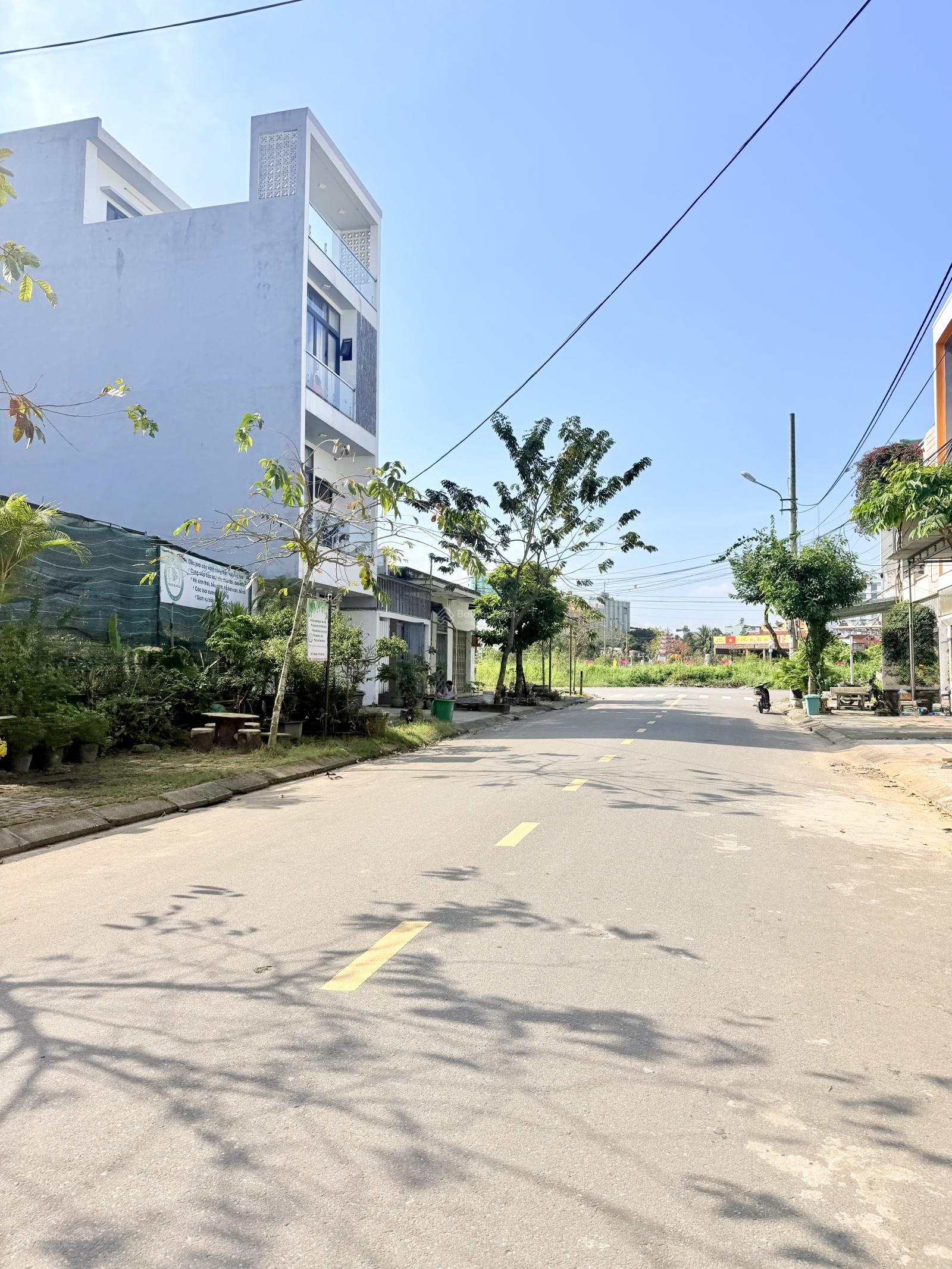 Bán Lô Đất Đường 7m5 Đặng Huy Trứ thông biển NTT và Hoàng Thị Loan