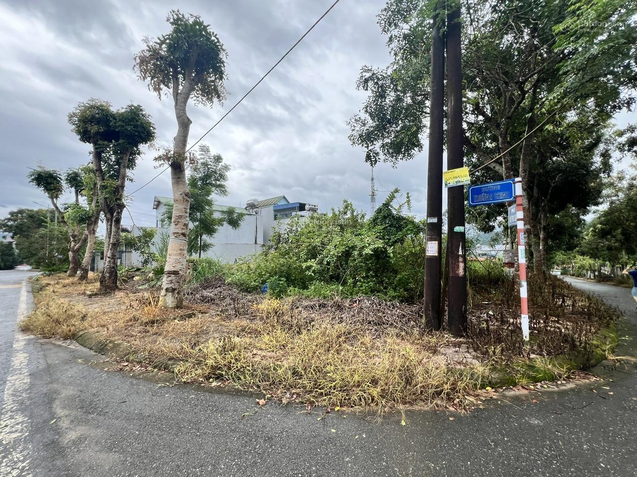 Bán đất 400m2 tại Trường Chinh, Tam Đường, Lai Châu giá ưu đãi 100 triệu/m ngang