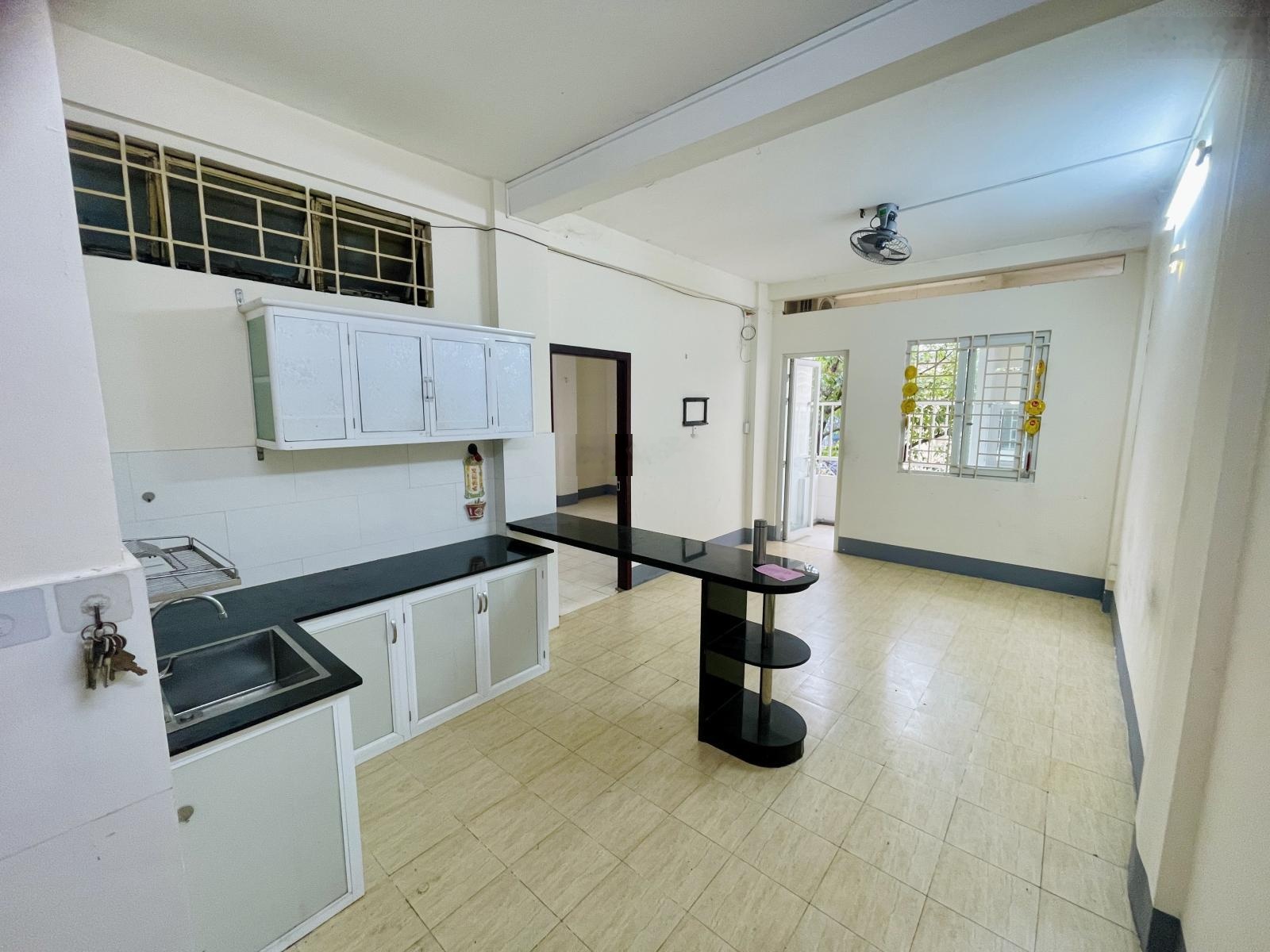 Bán chung cư Lý Thường Kiệt, Phường 7, Quận 11, đối diện Tân Phước Plaza, giáp q10, q5, sổ hồng đủ