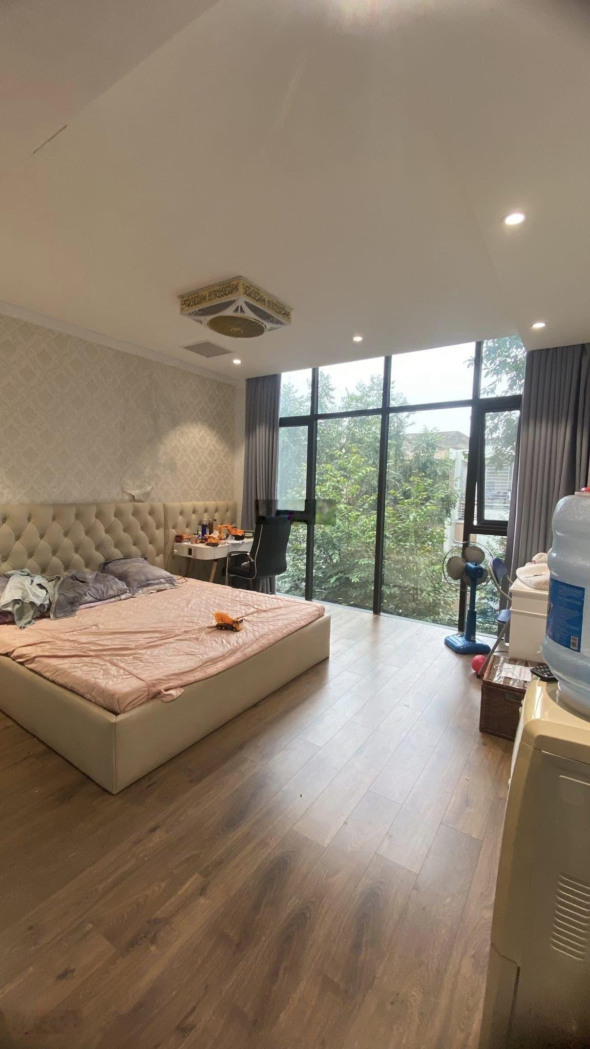 Chính chủ bán liền kề Văn Phú TT3 90m 5 tầng vị trí trục kinh doanh đẹp, đường rộng 24m vỉa hè