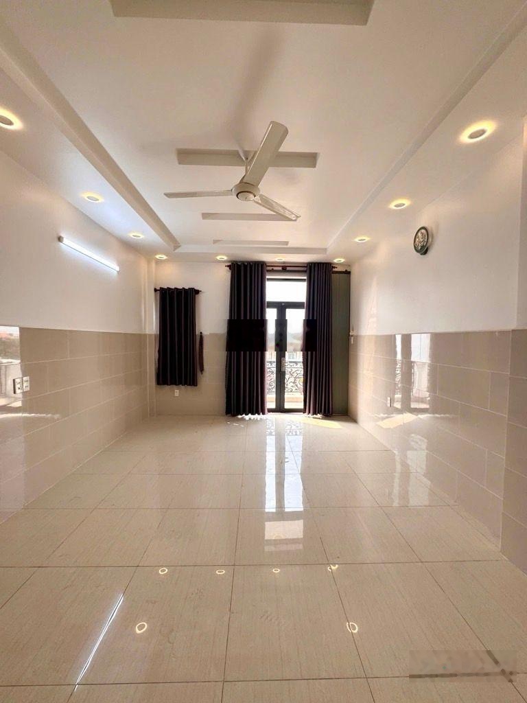 Bán nhà riêng tại Tân Hòa Đông, 9,3 tỷ, 114m2, 7PN, 6WC, hàng hiếm giá siêu hời