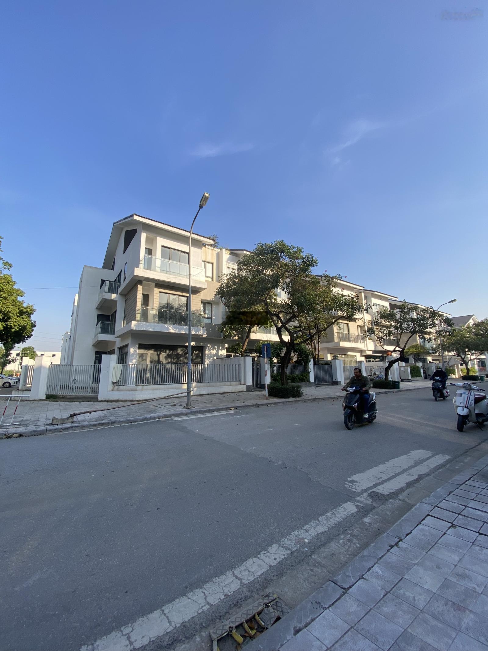 Cần bán biệt thự góc Sol Lake Villa khu đô thị Dương Nội, Nam Cường