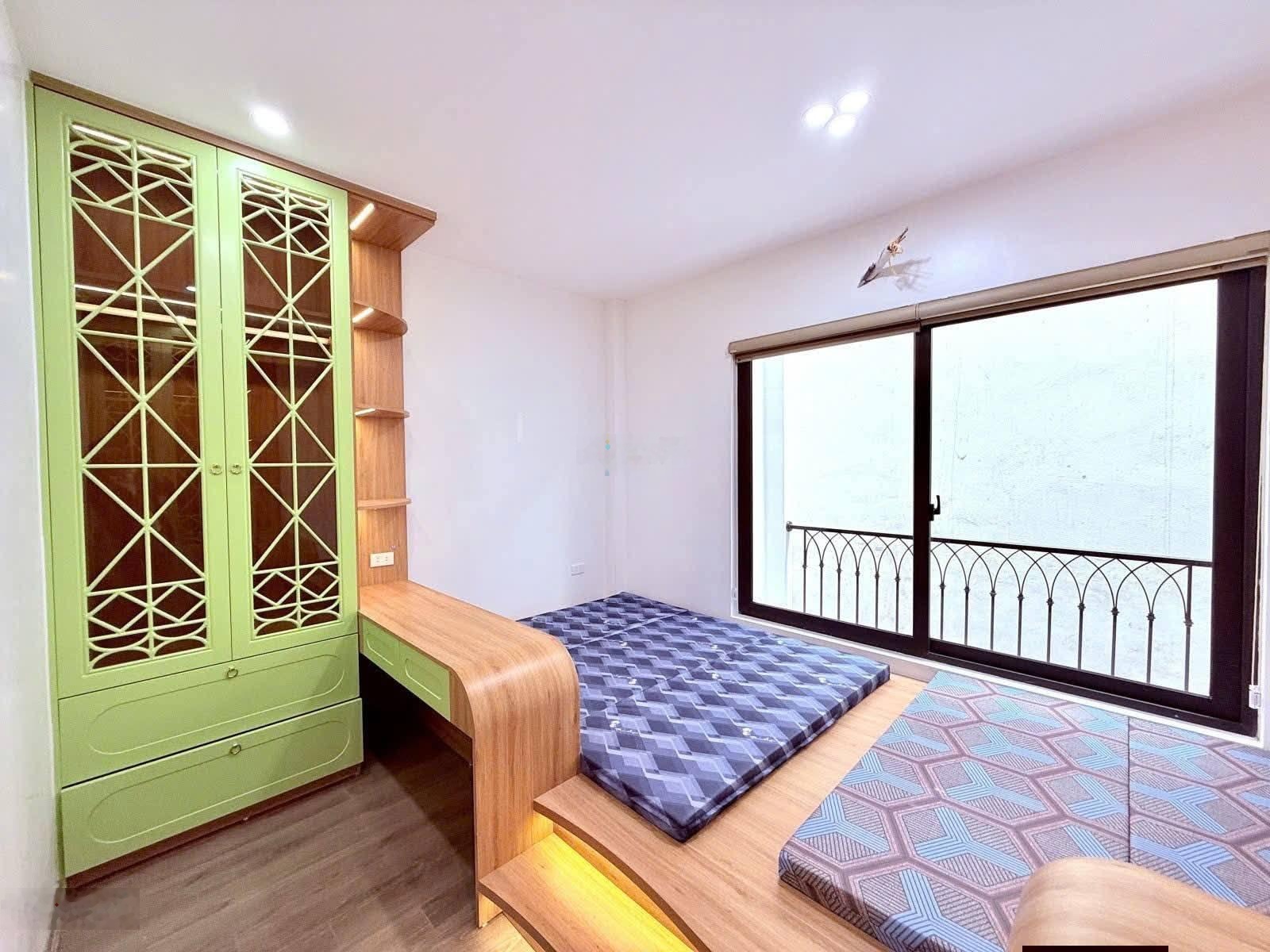 Nhà Đẹp Dòng Tiền, Lương Khánh Thiện 44m, 6 tầng, mt 3.9m, giá 12.5 tỷ.