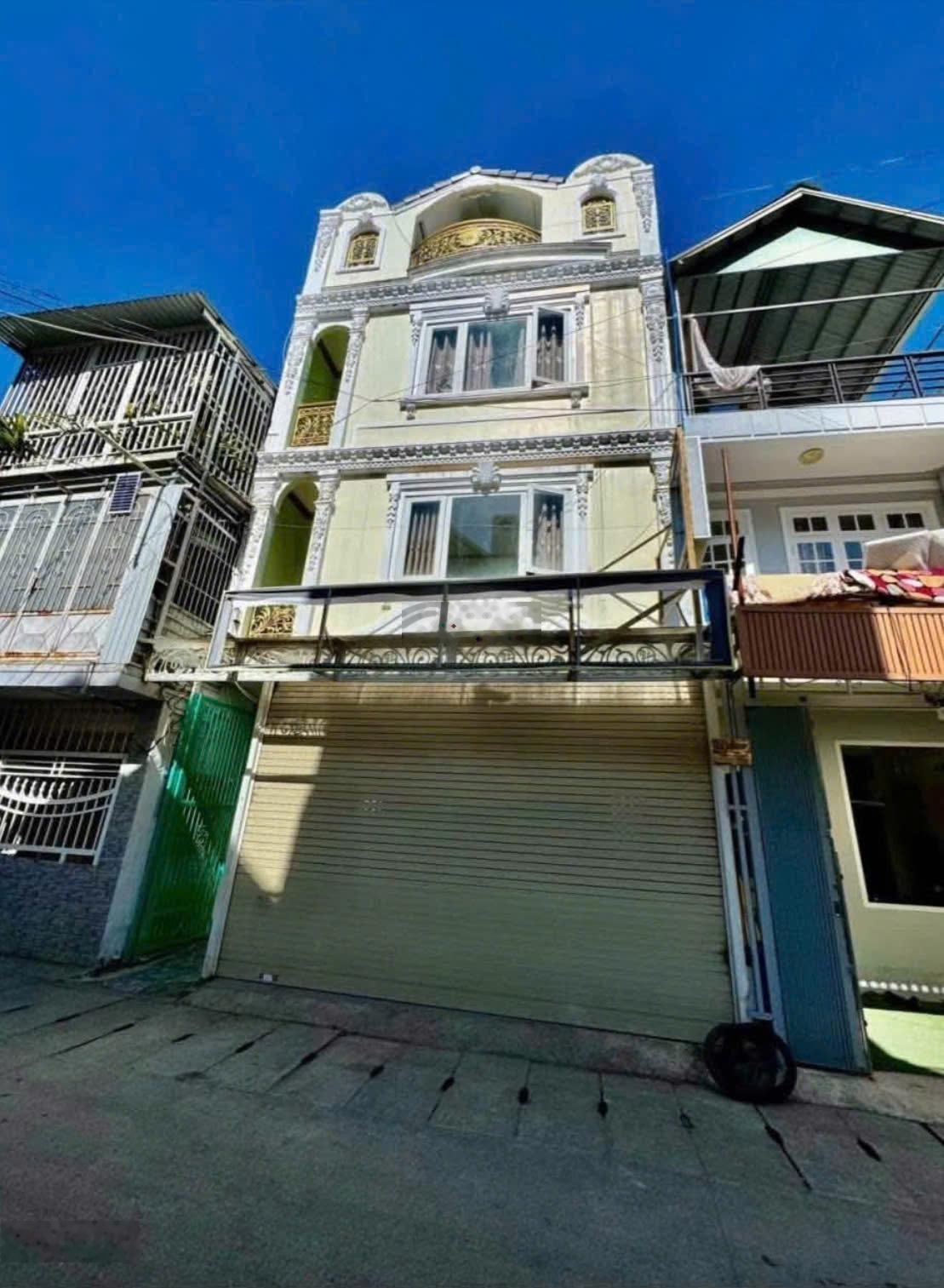 Chủ ngộp bank cần tìm chủ mới cho căn khách sạn 3 tầng 11 phòng ngay trung tâm chỉ 9,5 tỷ