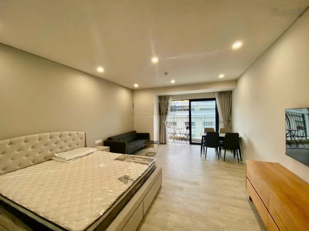 Cho thuê căn studio view biển, Goldcoast giá 14 triệu/ tháng