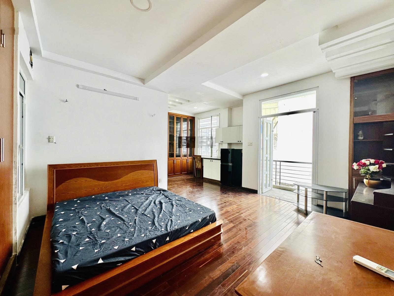 Khai xuân bóc team CHDV 1PN balcony full tiện nghi thang máy-tân định. Chỉ 7.xTr