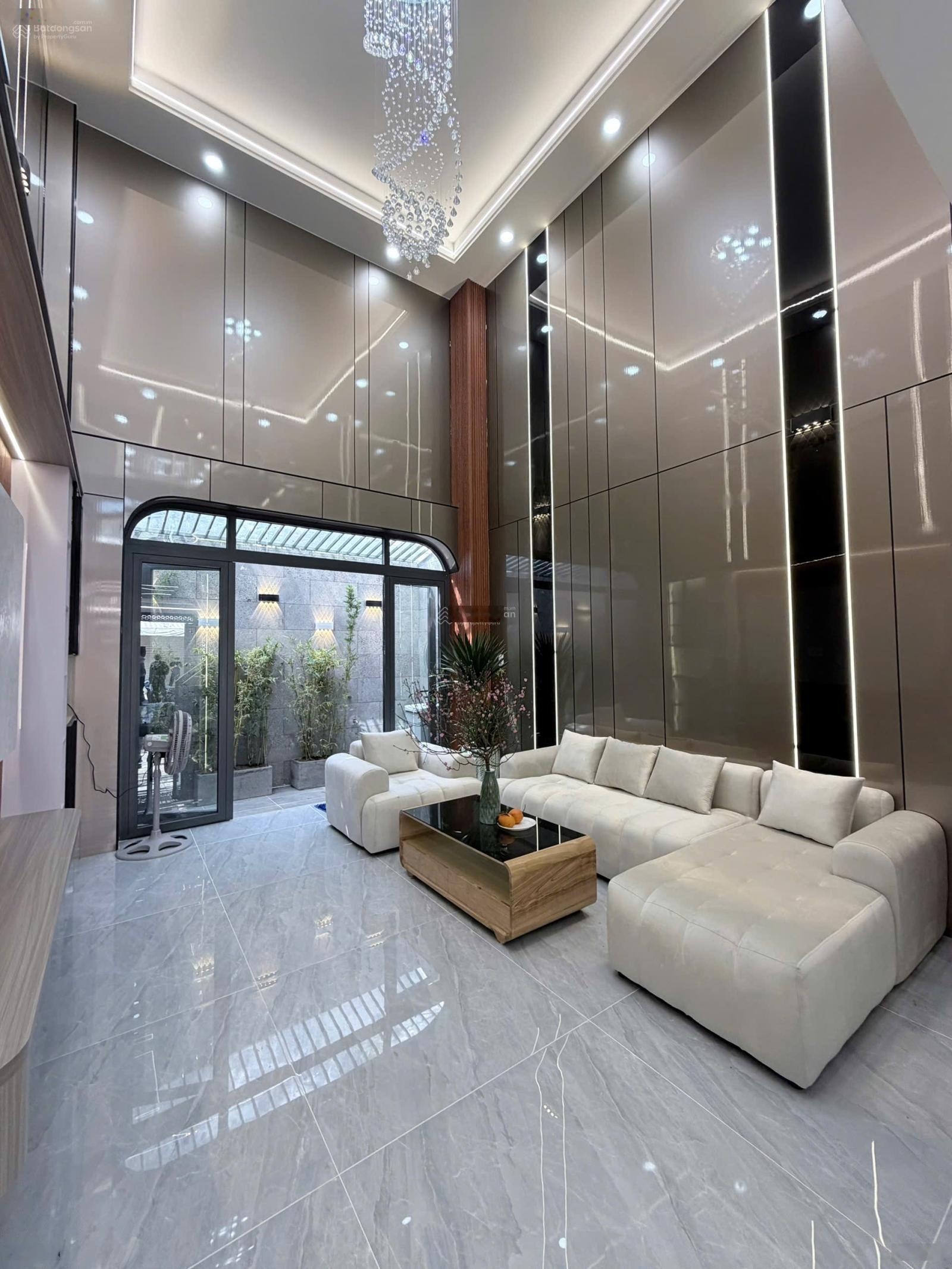 Nhà đúc 5 tấm có gara oto siêu sang - xịn nhà mới 100% đón tết vivu 8,5ty