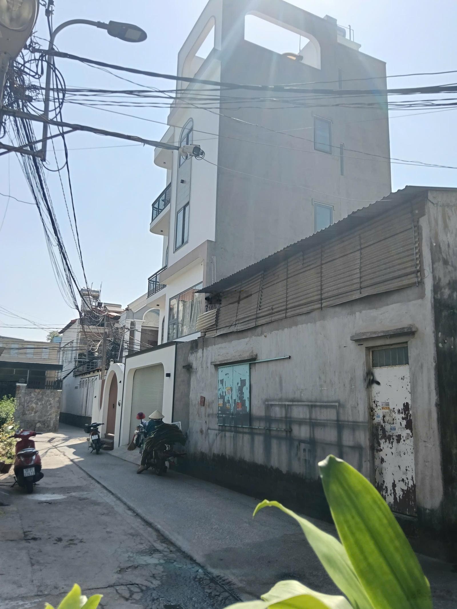 Ngang 9m - kề mặt tiền Song Hành, thông Quốc Lộ 22