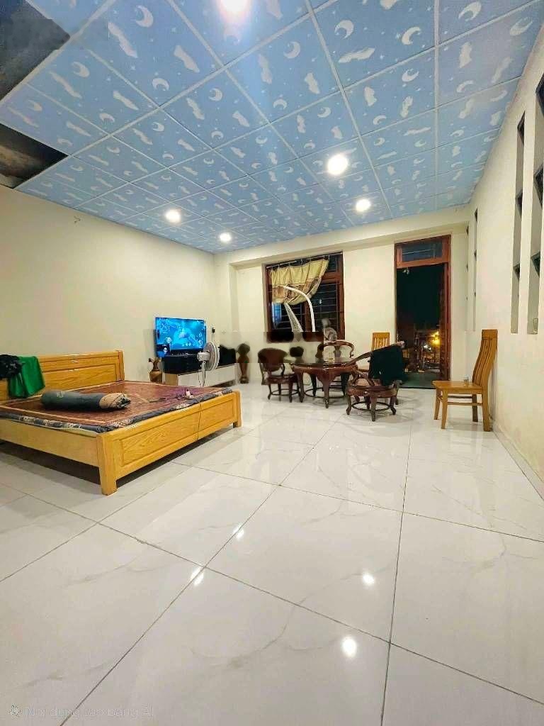 Hẻm như mặt tiền - vị trí kinh doanh đỉnh - Lê Văn Quới - 114m2 - 3 tầng - chỉ 11 tỷ hơn