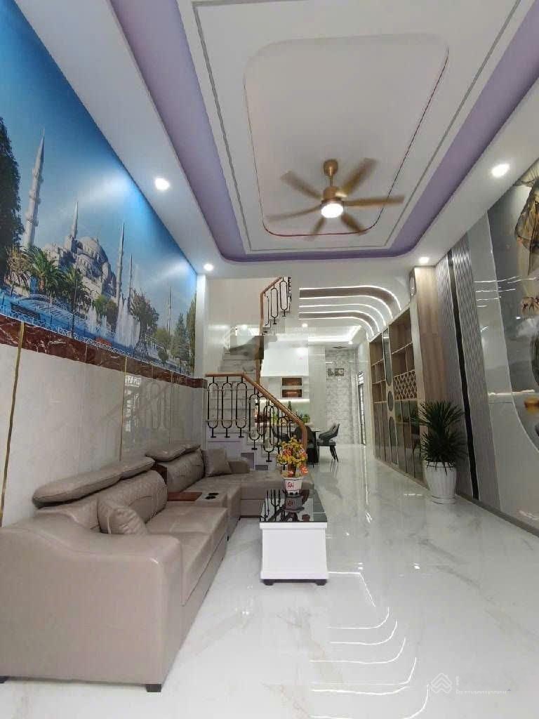 Bán nhà hxh tỉnh lộ 10,bình tân (70m2 - 5m x 14 x 3 tầng) 6,3 tỷ tl